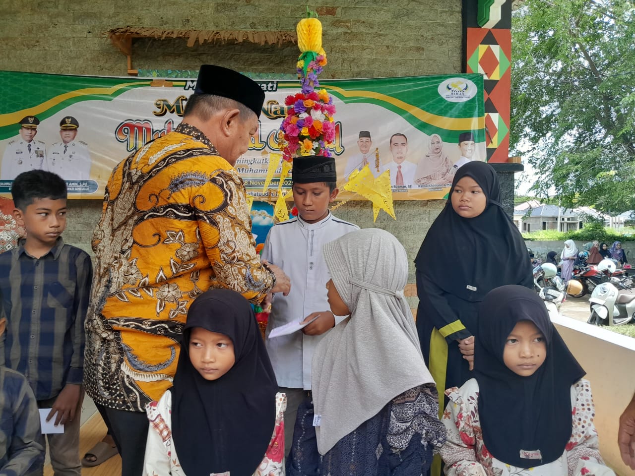 Gambar-WhatsApp-2025-11-08-pukul-18.09.14_f83a38b2 Peringati Maulid, HIMAS Kuatkan Silaturahmi dan Dukung Program Pemkab Simeulue