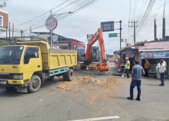 Pipa Induk Bocor Saat Perbaikan Drainase, Distribusi Air PDAM Terhenti Sementara