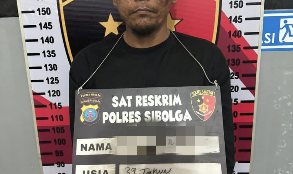 Polisi Ungkap Kasus Pembunuhan di Halaman Masjid Agung, Tiga Pelaku Ditangkap Kurang dari 24 Jam