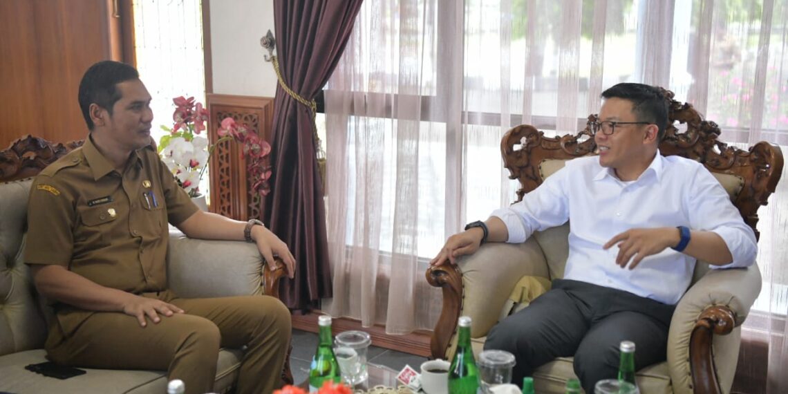 Usai Kunker dari Istanbul, Menlu Sugiono Transit di Aceh