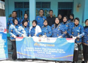 HUT Ke-54 Korpri, ASN Polda Aceh Anjangsana dan Beri Layanan Kesehatan Gratis bagi Pensiunan