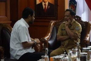 Gubernur Aceh Sampaikan Selamat kepada Mendagri atas Anugerah Adat dari Wali Nanggroe