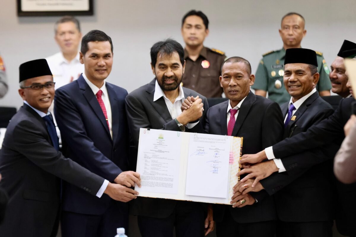 Gubernur Mualem dan DPRA Tandatangani KUA-PPAS 2026