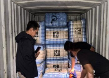 Polisi Bongkar Sindikat Balpres di Jakarta, 207 Bal Pakaian Bekas Impor Disita