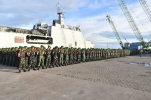 Kasdam I/BB Pimpin Upacara Penyambutan Personel Brigif dan Yon TP Tahap II di Dermaga Belawan