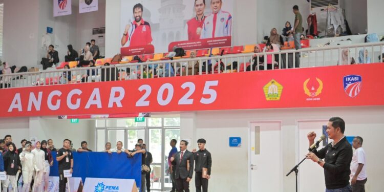 Sekda Aceh Resmi Buka Pra PORA Anggar 2025