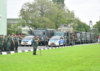 TNI Berangkatkan 204 Personel Kodam I/BB untuk Membantu Bencana Alam Banjir di Sumut