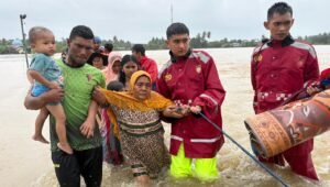 Polda Aceh Kerahkan Personel untuk Bantu Korban Banjir, Imbau Warga Tetap Waspada