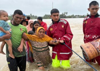 Polda Aceh Kerahkan Personel untuk Bantu Korban Banjir, Imbau Warga Tetap Waspada