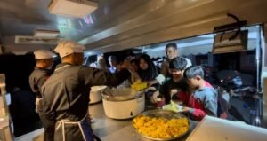 Polda Aceh Bekerja Sama dengan SPGG Dirikan Dapur Umum untuk Korban Banjir