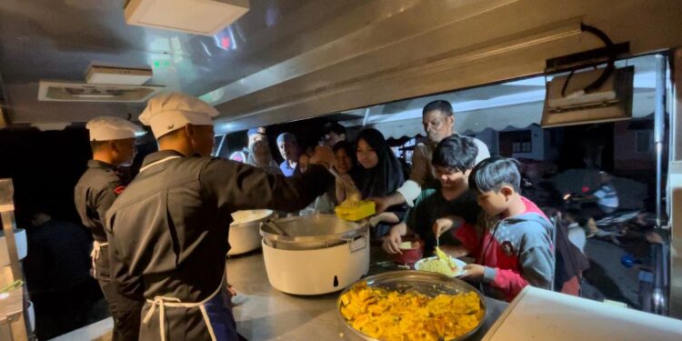 Polda Aceh Bekerja Sama dengan SPGG Dirikan Dapur Umum untuk Korban Banjir