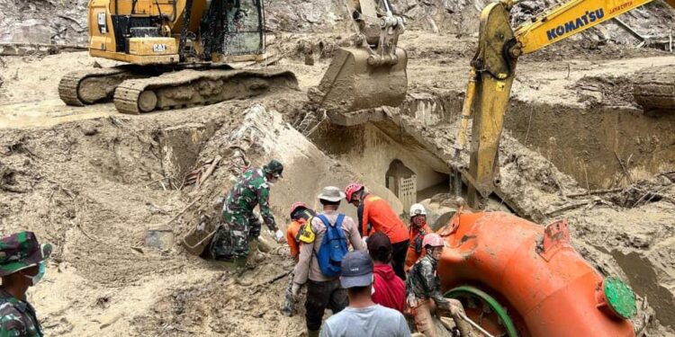 Update Pencarian Korban longsor di Proyek PLTM Aek Sibundong oleh Tim SAR