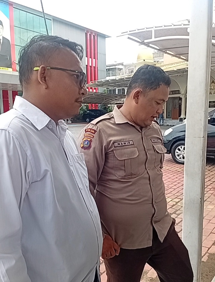 Screenshot_20251118_131732_Gallery Wartawan Dilarang Masuk ke Kantor BPN Sumut, Diminta Harus Terdaftar di PWI: Diduga Langgar UU Pers