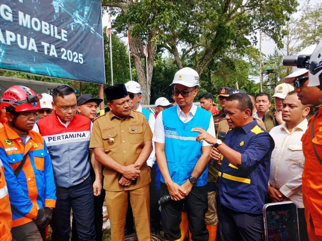 Menteri ESDM, Bahlil Turun Langsung ke Lokasi Bencana, Percepat Pemulihan Listrik dan BBM di Aceh