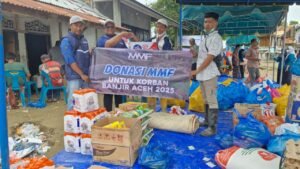 Menembus Lumpur, MMF Salurkan Donasi Pemancing untuk Korban Banjir Pidie Jaya
