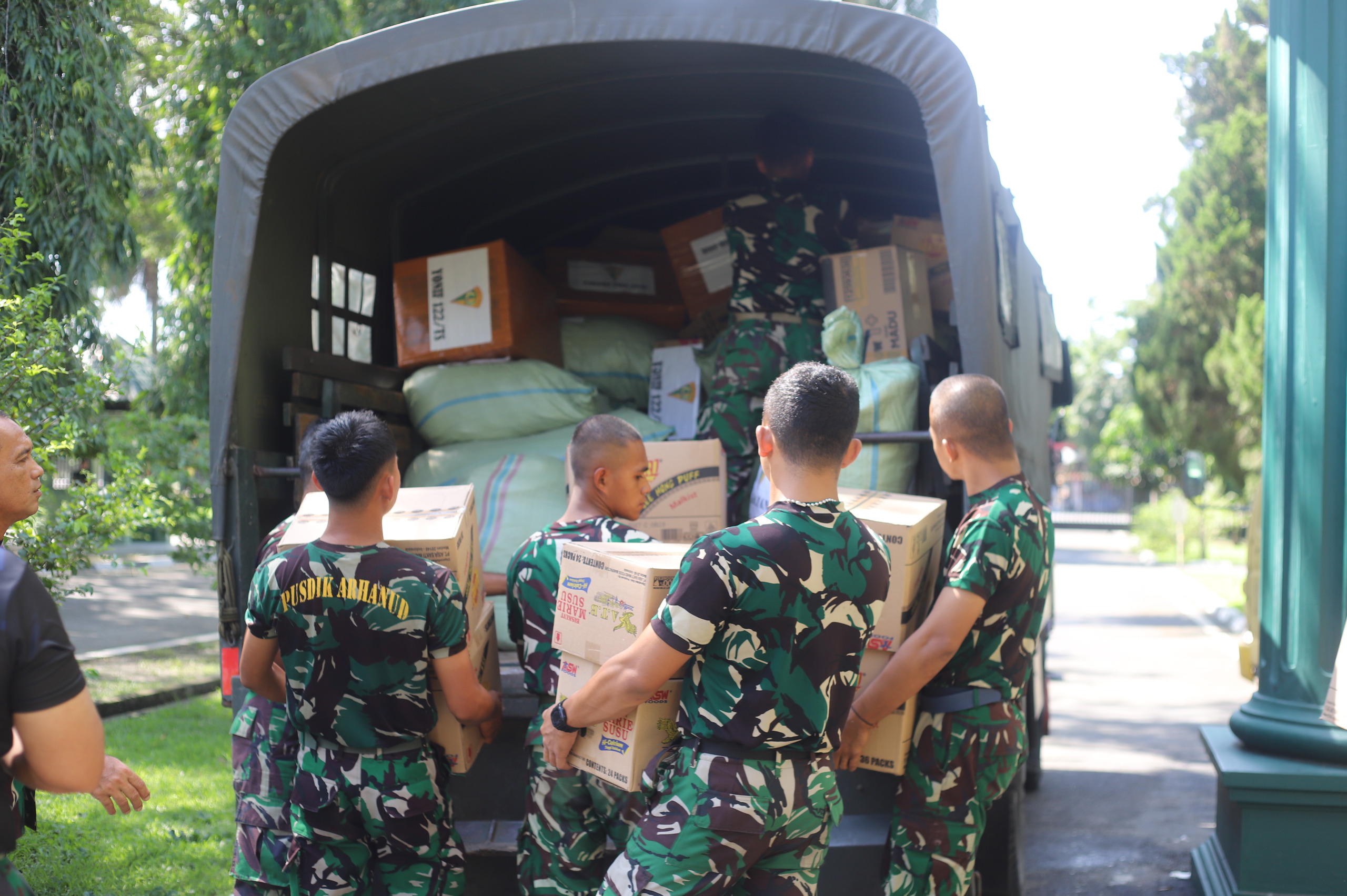 IMG-20251202-WA0010 Kodam I/BB Kirimkan Bantuan untuk Korban Bencana Alam di Tapteng dan Taput