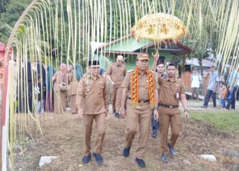 Kunker Bupati Simeulue, Masyarakat Desa Salur Latun Menaruh Harapan Besar atas Jalan Puluhan Tahun Belum Diaspal