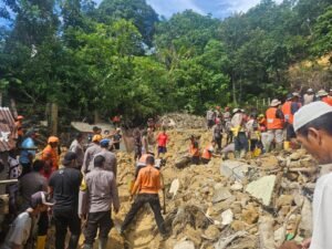 Tim Gabungan Kerahkan 85 Personel Cari Anak 12 Tahun yang Tertimbun Longsor di Sibolga