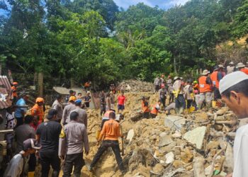 Tim Gabungan Kerahkan 85 Personel Cari Anak 12 Tahun yang Tertimbun Longsor di Sibolga