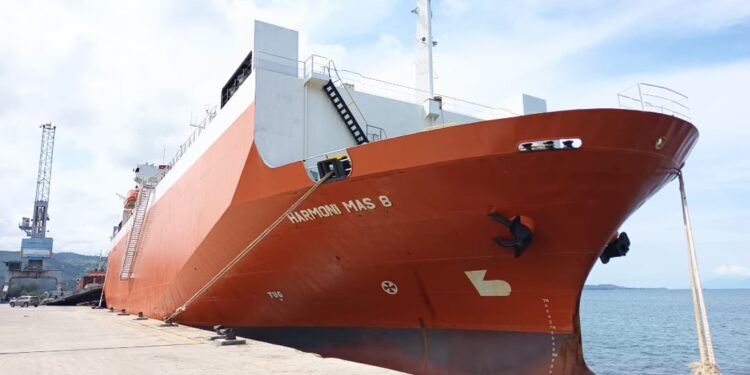 Tutup Tahun 2025 Secara Spektakuler, Pelabuhan Malahayati Sambut Sandar Perdana MV Harmoni Mas 8