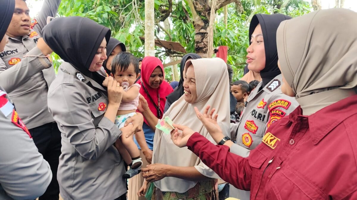 Tim SDM Polres Lhokseumawe Gelar Trauma Healing untuk Anak-anak di Riseh Teungoh