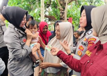 Tim SDM Polres Lhokseumawe Gelar Trauma Healing untuk Anak-anak di Riseh Teungoh