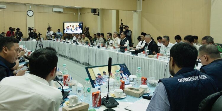 Mualem Tegaskan Aceh Butuh Dukungan Pusat