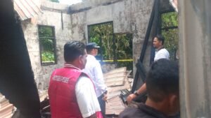 Kantor Desa Ana’o Terbakar, Pelantikan Perangkat Desa Gagal Digelar, Ketua DPRK Simeulue Turun ke Lokasi