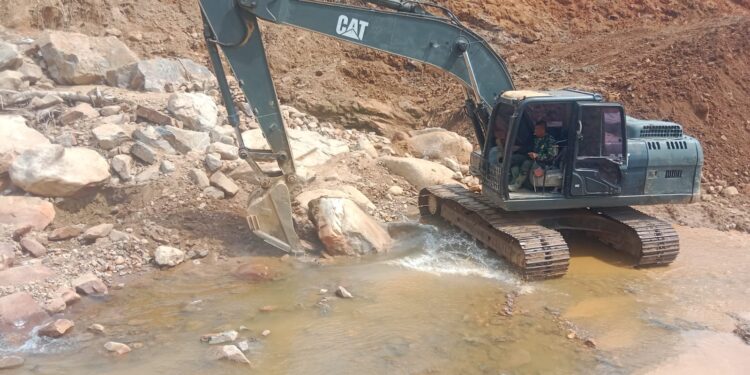 Satgas Gulbencal Kodam I/BB Mulai Pembangunan Jembatan Aramco di Desa Bair