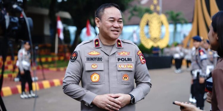 Layanan Contact Center 110 Polri Berlaku Nasional dan Gratis di Seluruh Indonesia