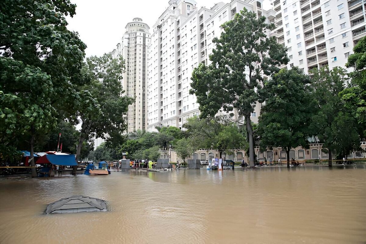 Banjir Rendam Sebagian Wilayah Jakarta