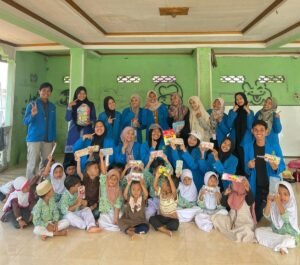 Mahasiswa KPM UIN Ar-Raniry Lakukan Trauma Healing Bagi Anak-anak Gampong Seunong