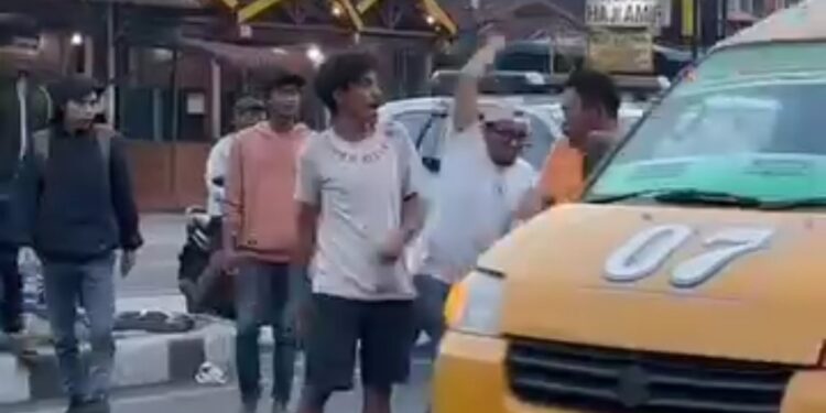 Viral Pak Ogah Aniayaa Supir Bus di Medan Viral, Polisi Belum Ada Keterangan!