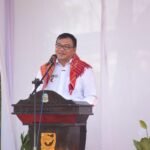 Bupati Deli Serdang, Asri Ludin Tambunan, menegaskan sanksi atas video viral siswa merokok.