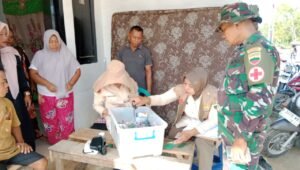 Satgas Kesdam I/BB Berikan Bantuan Kesehatan bagi Warga Terdampak Bencana