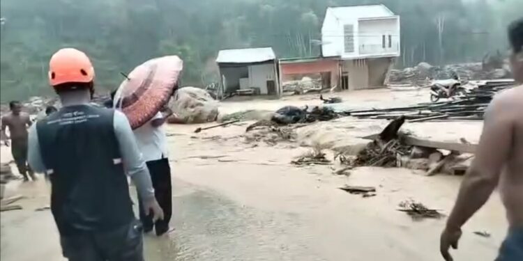 Banjir Kembali Terjang 4 Kecamatan Tapanuli Tengah, BPBD Sumut Gerak Cepat Siaga Evakuasi