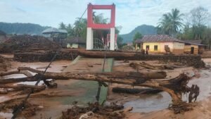 Curah Hujan Tinggi Sebabkan Kerusakan Jembatan Perintis Garuda di Kelurahan Tukka