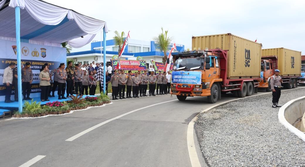 Lepas 22 Kontainer, Kapolri Pastikan Bantuan Terdistribusi Merata hingga Wilayah Terdampak Terpencil