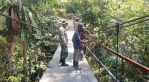 IMG-20260218-WA0013-300x166 Kodim 0209/LB Rampungkan Rehabilitasi Jembatan Gantung di Desa Halimbe Labura