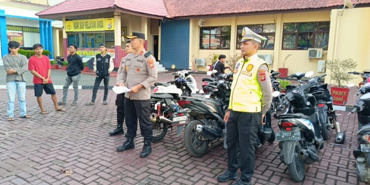 Satlantas Polres Aceh Barat Tindak Balap Liar dan Knalpot Brong di Jalan Iskandar Muda