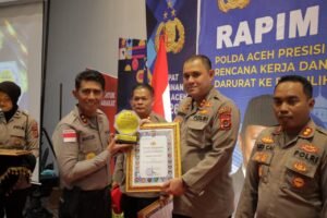 Kapolres Simeulue Terima Penghargaan Dari Polda Aceh Atas Prestasi Penyelesaian Perkara Tahun 2025