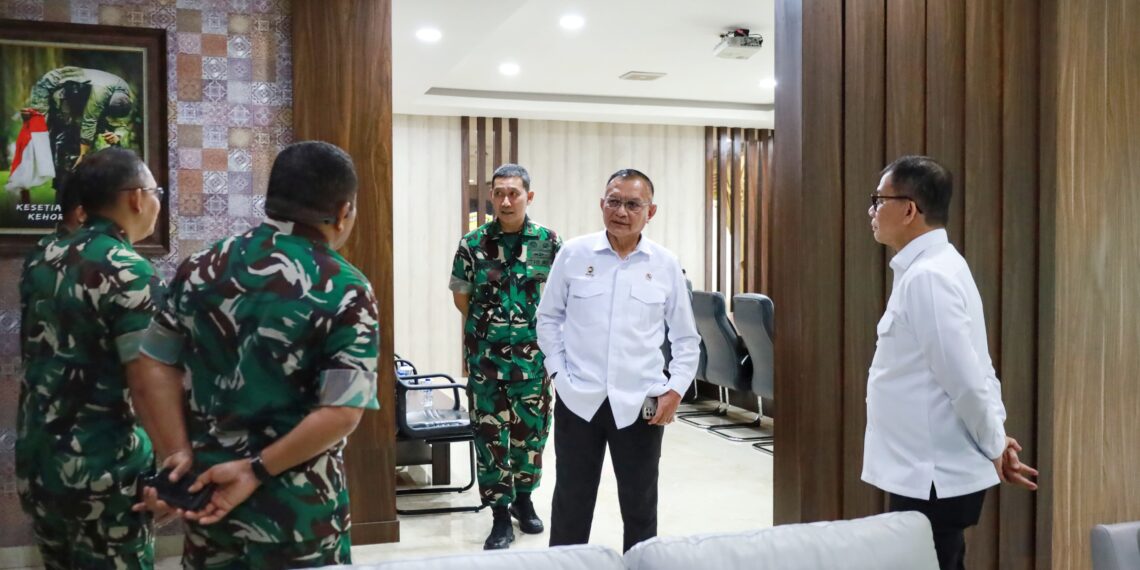 Wamenko Polkam Audiensi dengan Pangdam I/BB Sebelum Tinjau Huntap di Aceh Utara