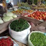 Sejumlah sayur-sayuran di kedai grosiran UD. Jamal Sigli, Pasar Induk Lambaro, Aceh Besar. (TubinNews/Riska Amelia)