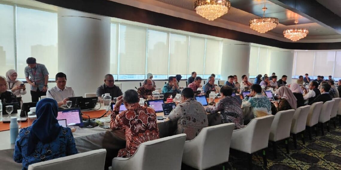 Sekda Aceh M Nasir mengikuti rapat R3P hidrometeorologi di Gedung Bappenas Jakarta