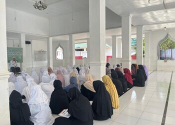 Suasana program Daurah Ramadan perdana di Dayah Darul Muta’allimin, Aceh Besar, Sabtu (28/02/2026). (TubinNews/ Nurul Azkia)
