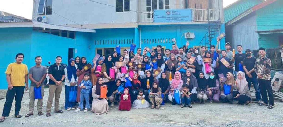 Relawan Dapur MBG SPPG Ameria Bahagia Dapat THR dan Bingkisan