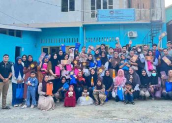 Relawan Dapur MBG SPPG Ameria Bahagia Dapat THR dan Bingkisan