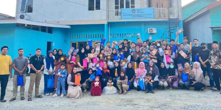 Relawan Dapur MBG SPPG Ameria Bahagia Dapat THR dan Bingkisan