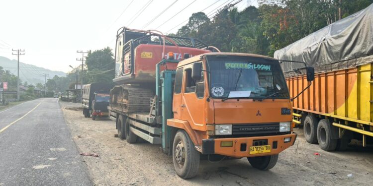 Polda Sumut Amankan Dua Ekskavator Diduga untuk Tambang Emas Ilegal di Mandailing Natal