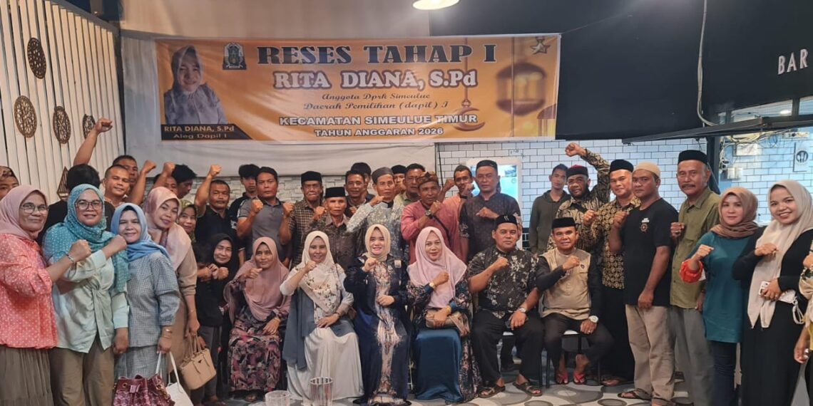 Anggota DPRK Simeulue Rita Diana Lakukan Reses dan Santuni Anak Yatim